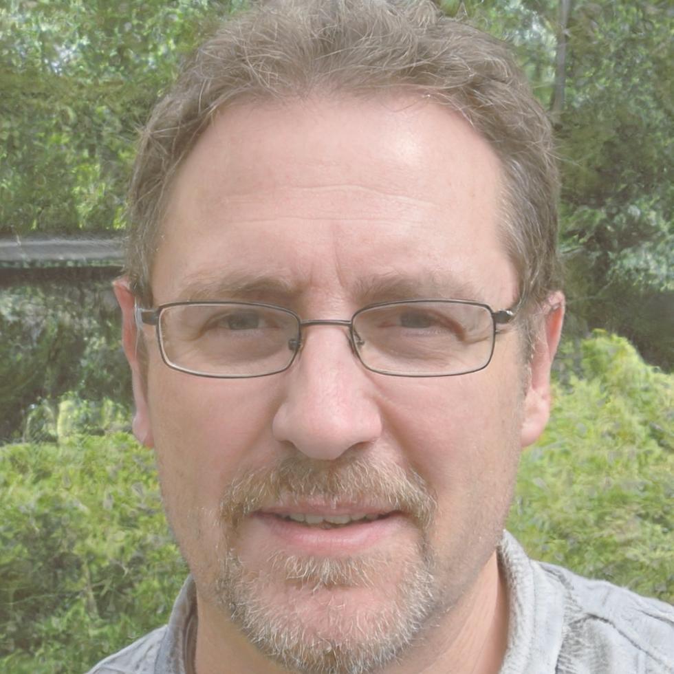 Instructor Víctor Salmerón