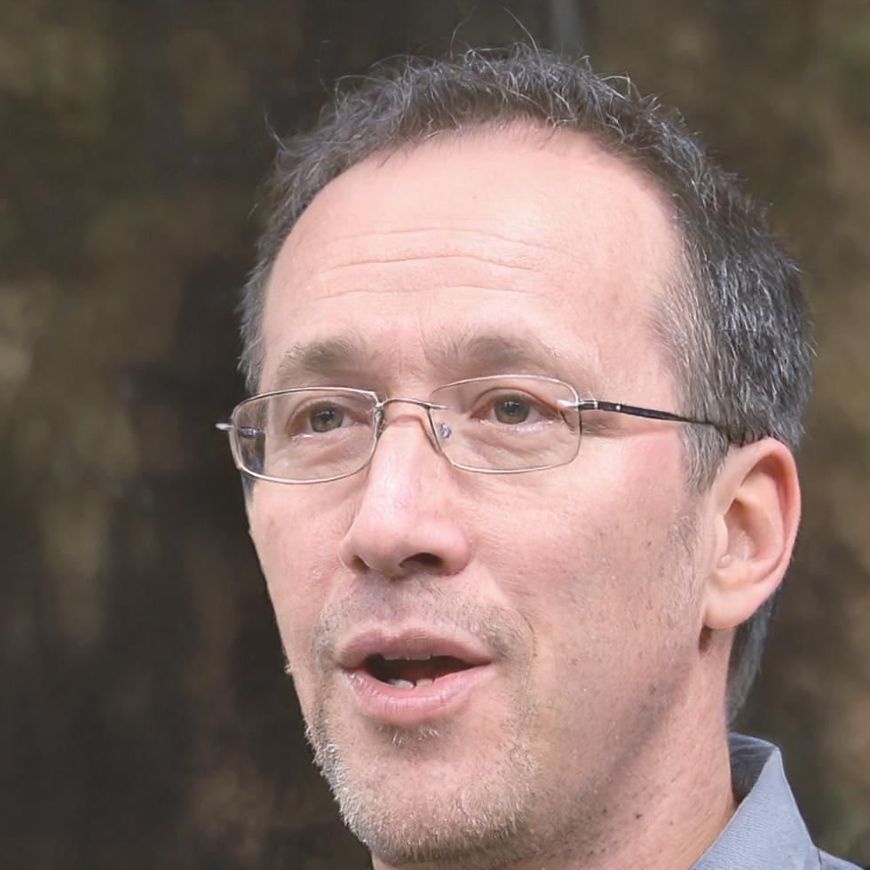 Perfil de Andrés Zabala, analista financiero